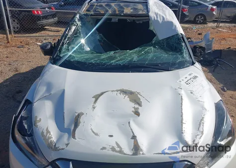 2018 Nissan Kicks Sr z USA, uszkodzony, nr VIN 3N1CP5CUXJL501988